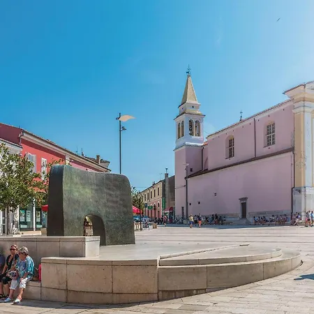 Holiday home In Vrvari With Wifi Porec