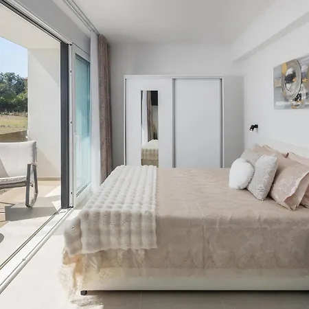 Holiday home In Vrvari With Wifi Porec